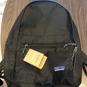 New Patagonia Backpack Arbor Day Black